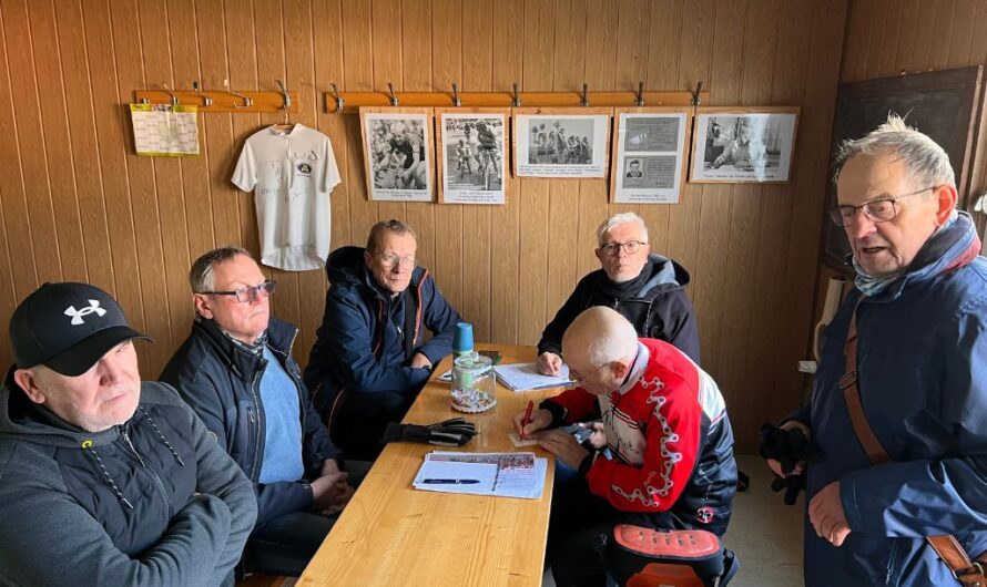 Auf der Radrennbahn gibt es keine Pause – Besuch von Stadtentwicklungsplanerin