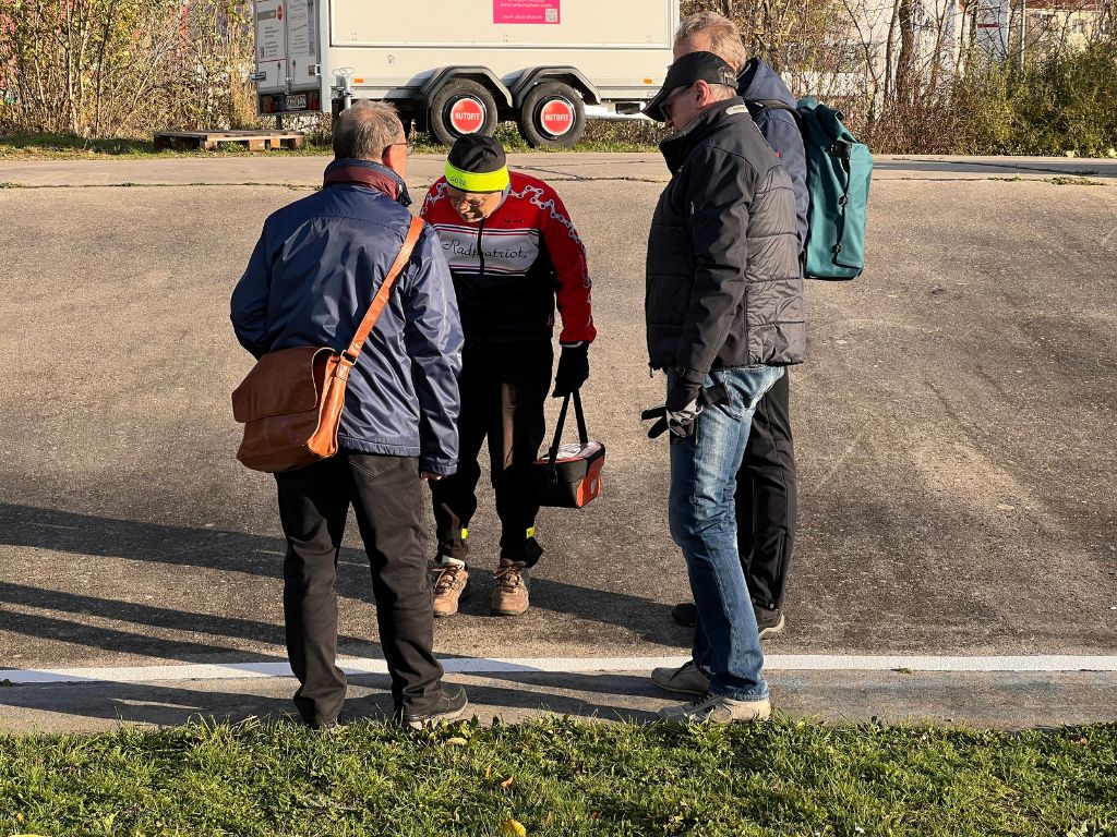 Übersicht über die Radrennbahn während des Gesprächs