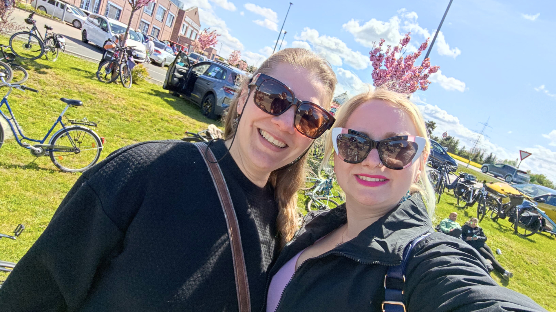 Maike Kobold und Cynthia Mandler beim Radfest Backhaus Hennig 2026